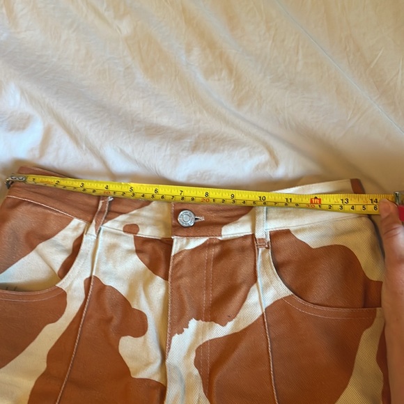 Lisa says gah! Robyn jeans in cow print - Picture 5 of 6